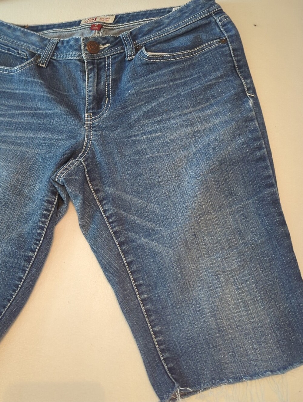 Lei Women's Blue Denim Jean Cut-Off Shorts Size 9 Excellent